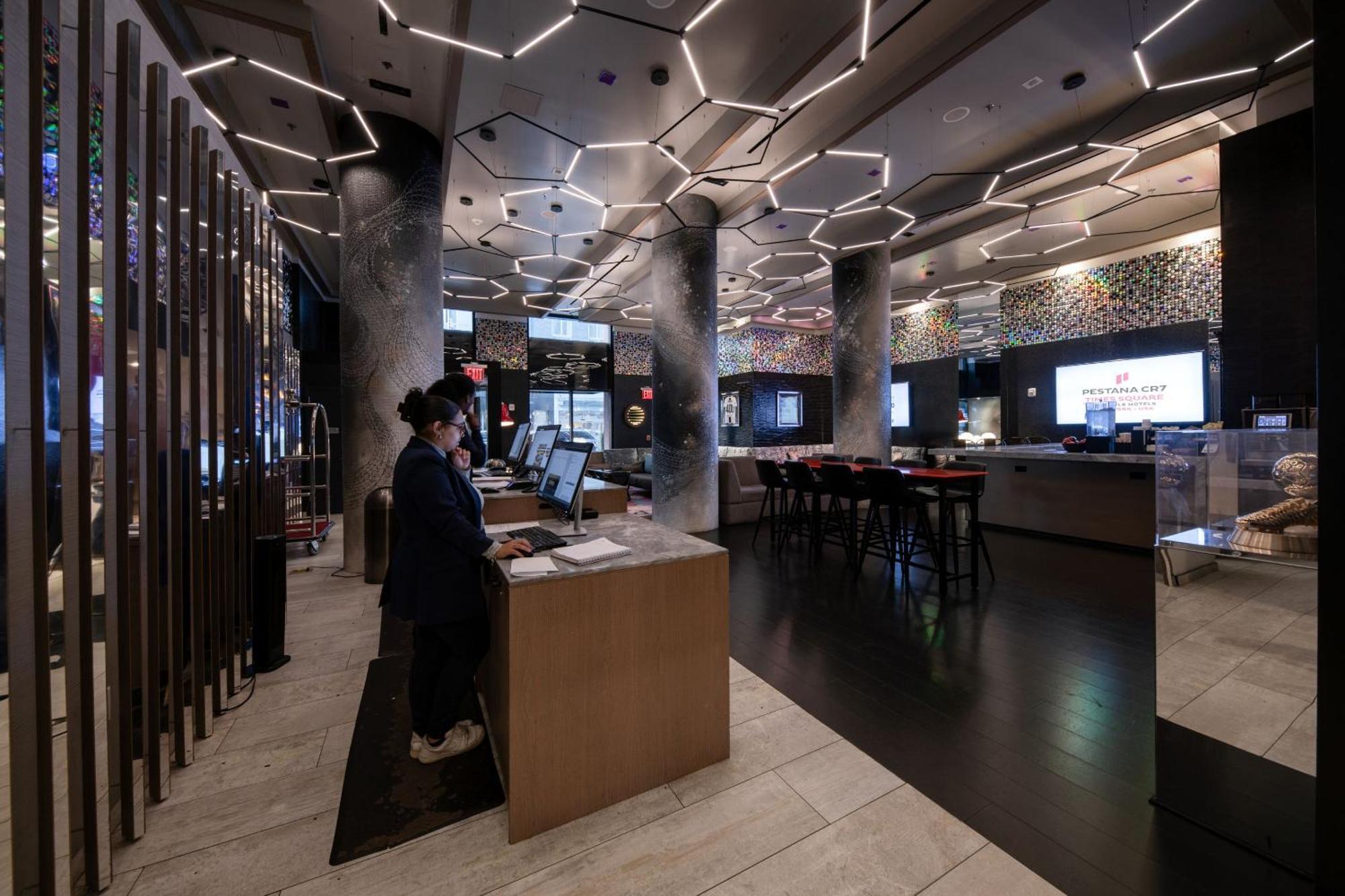 Pestana Cr7 Times Square Hotell New York Exteriör bild